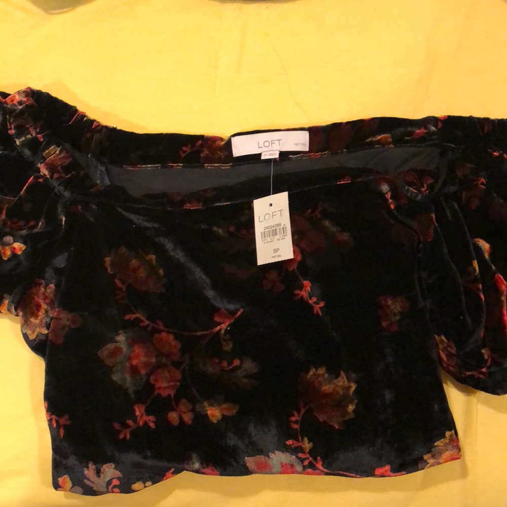 New with tags! LOFT top